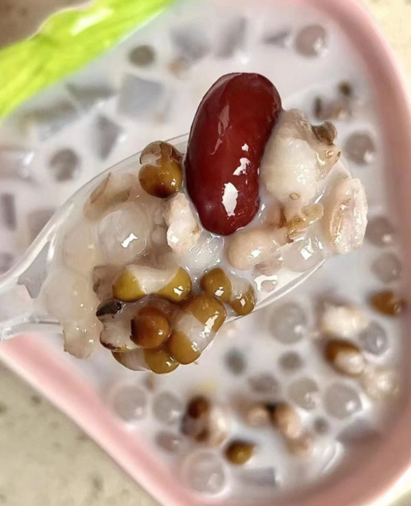 海南特产南国椰奶清补凉245g代餐椰子椰汁糖水饮料特色传统小吃 图片 5
