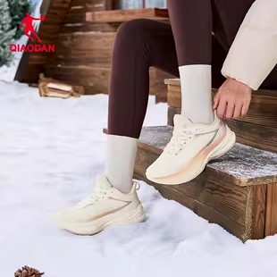 乔丹雨燕lite皮面防水运动鞋学生冬季新款加棉加绒棉鞋跑步鞋子女