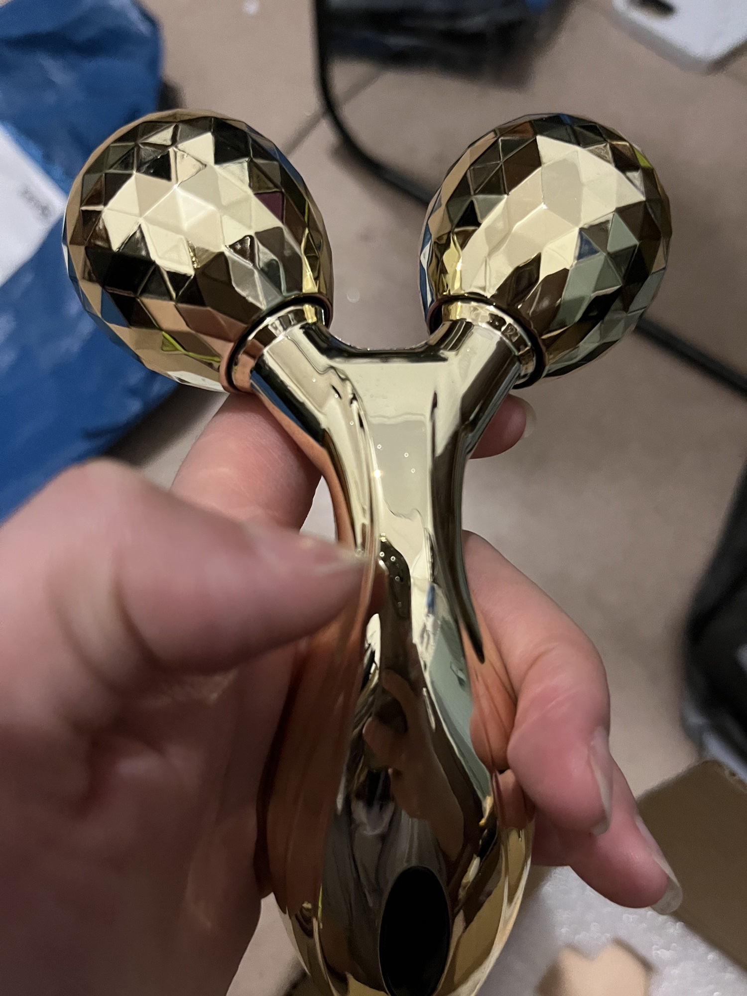 deold递欧流光紧致滚轮按摩仪